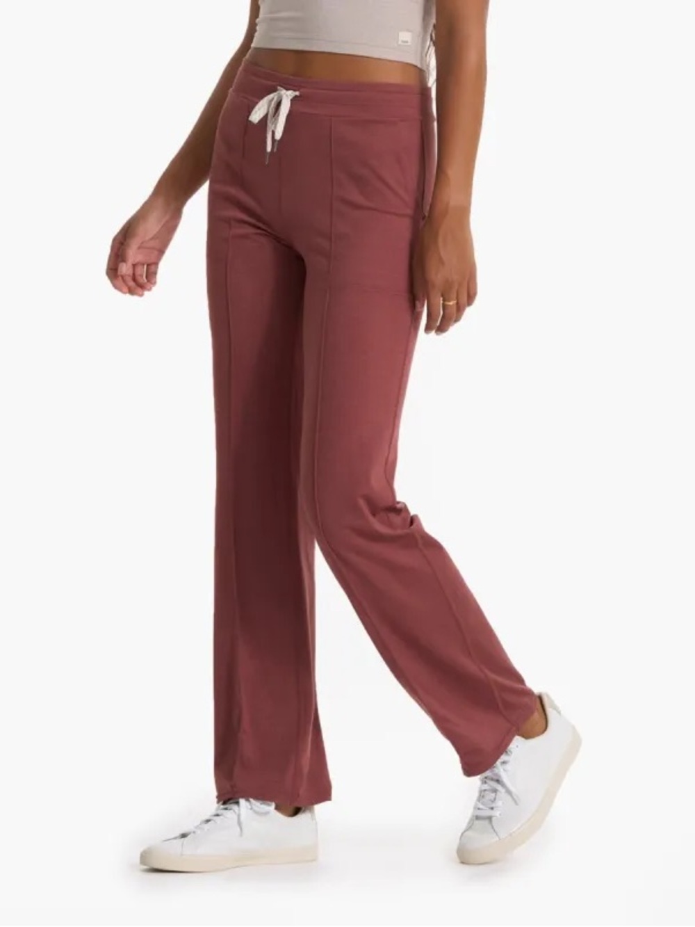 Vuori Halo Essential Wide Leg Pants with Square Pockets in Rosewood Heather